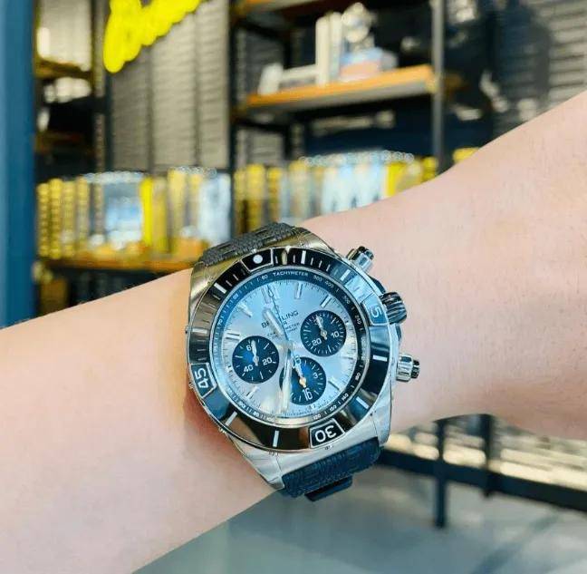 奢华腕表才是真正“懂表”之选！进阶玩家的智慧之选：七款二手(图8)