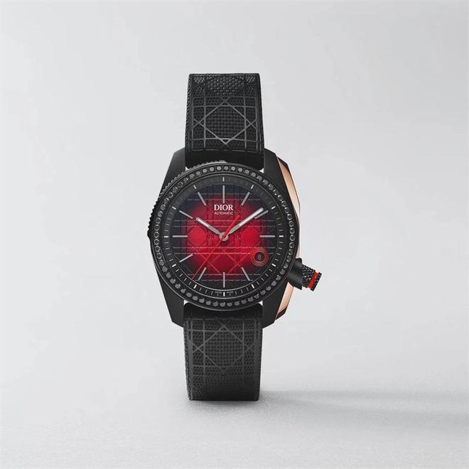 礼物劳力士与卡地亚不容错过！2026年新年推荐红色腕表(图10)